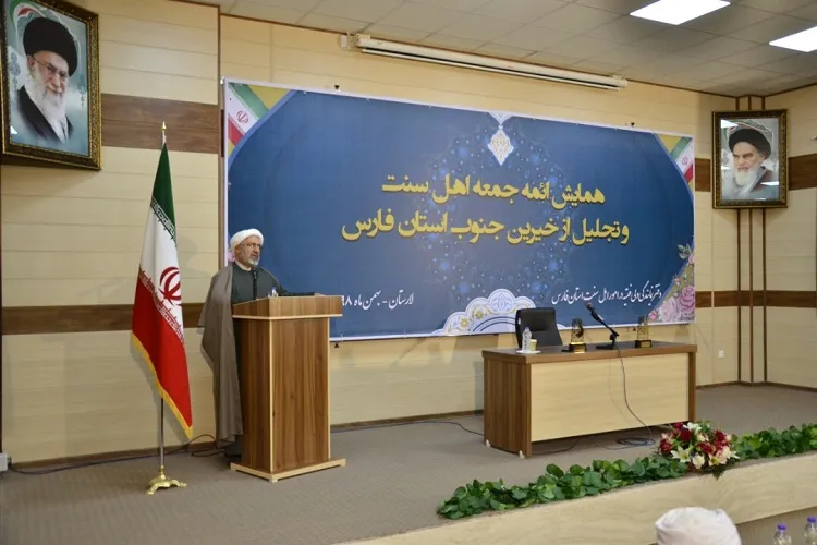 تمام پیروان قرآن در دنیا در قبال انقلاب اسلامی احساس مسئولیت می‌كنند/ راهی جز مقاومت نداریم