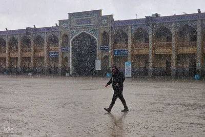باران اردیبهشت در حرم شاهچراغ(ع)