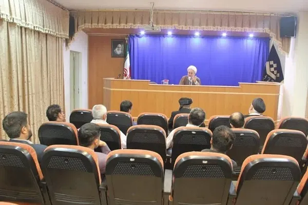 غرب هنوز به دنبال چگونگی تحقق انقلاب اسلامی در ایران است