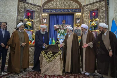 همایش بین المللی اندیشه های قرآنی حضرت آیت الله خامنه ای در حرم شاهچراغ(ع)