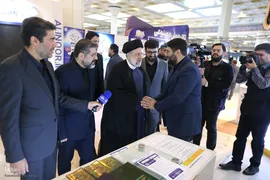 
بازدید رئیس جمهور از نمایشگاه قرآن کریم
