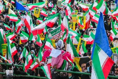 جشن پیروزی انقلاب اسلامی در میدان آزادی