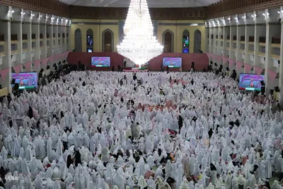 جشن تکلیف ۵ هزار نفری دختران در تبریز