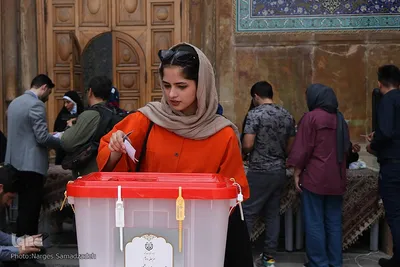 مرحله دوم انتخابات ریاست‌جمهوری در میدان نقش جهان اصفهان