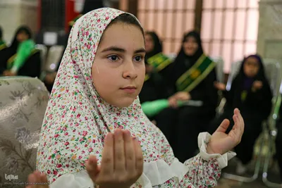 جشن تکلیف دختران در حرم سیدعلاءالدین حسین(ع)