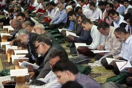 ترتیل خوانی قرآن کریم در نماز جمعه تهران