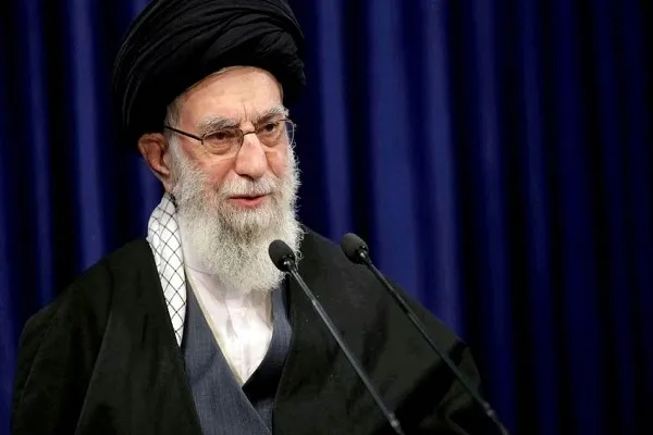 “El Imam Jameneí acusa a Biden y Trump de dañar la reputación de Estados Unidos”