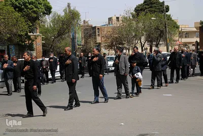 مراسم عزاداری خیابانی هیئت های حسینی و مذهبی در سوگ امام اول شیعیان در اهر