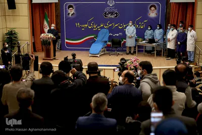 آغاز واکسیناسیون سراسری علیه کرونا در ایران