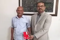 ফিলিস্তিনিদের জন্য যুদ্ধ গিয়ে ২৮ বছর পর ফিরছেন বাংলাদেশি