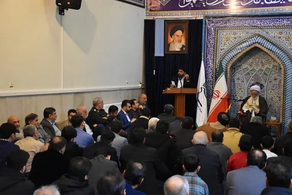 دیدار مداحان با نماینده ولی‌فقیه در استان مرکزی