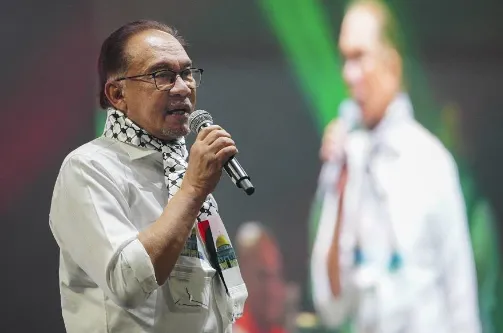 Malaysia PM Condemns Israel's ‘Barbarism’ in Gaza