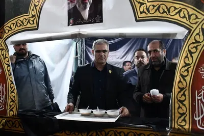 اجتماع دانشگاهیان دانشگاه تبریز در حمایت از آرمان‌های انقلاب