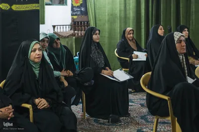 جلسه آموزش قرآن در کانون الزهراء(س)