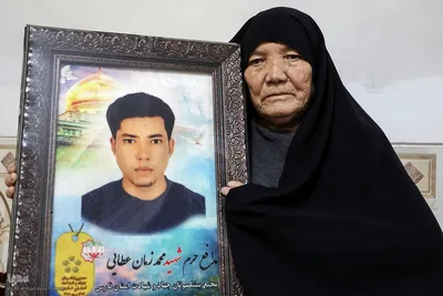 مادر شهید-مدافع-حرم-محمدزمان-عطایی
