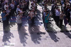 نماز عیدسعید فطر درجوار حرم حضرت امامزاده حسن(ع)