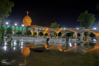 شب بارانی پاییزی در حرم حضرت شاهچراغ (ع)