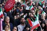 اجتماع بیعت شیرازی ها با سومین رهبر انقلاب