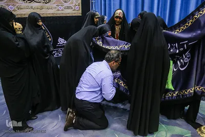 آئین رونمایی از پرچم جدید گنبد حرم حضرت زینب(س) و جامع‌ترین سبد ابزار اقامه عزای سیدالشهدا(ع) 