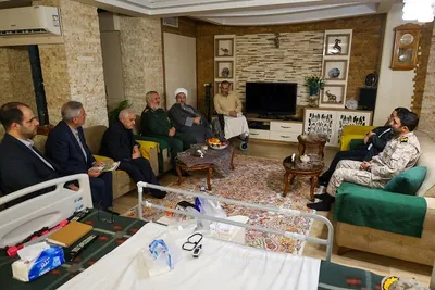 عیادت امام جمعه تبریز از جانبازان سرافراز دفاع مقدس