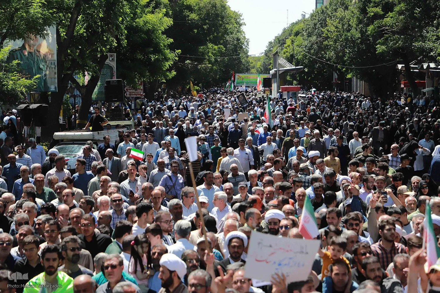 راهپیمایی خشم و نصر مردم در تبریز