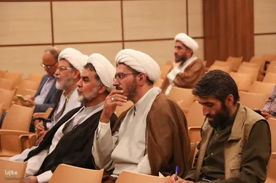 آیین رونمایی از کتاب «برای حق» در یزد‎