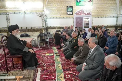 حضور استاندار آذربایجان شرقی در جمع نمازگزاران مسجد سیدحمزه