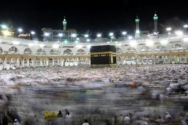 Suudi Arabistan, yalnızca ülke içindekilerin katılabileceği haccın kurallarını açıkladı