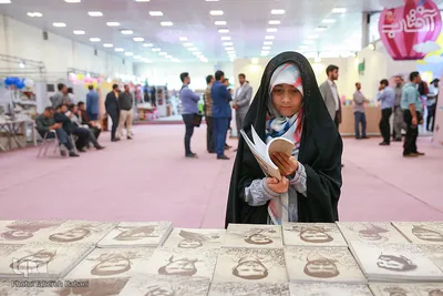 افتتاح ششمین نمایشگاه ایران نوشت