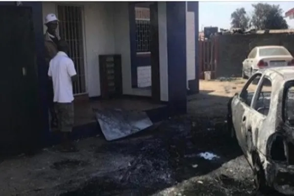 Güney Afrika'da camiye saldırı