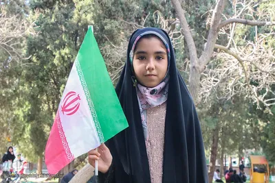 دهه نودی‌ها در راهپیمایی روز دانش‌آموز