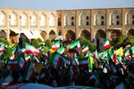 هم‌آوایی بانوان نصف‌ جهان در دفاع از وطن