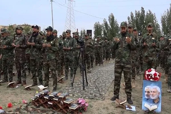 Il PMU iracheno tiene una sessione coranica per commemorare i martiri della resistenza