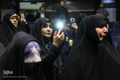 آئین رونمایی از پرچم جدید گنبد حرم حضرت زینب(س) و جامع‌ترین سبد ابزار اقامه عزای سیدالشهدا(ع) 
