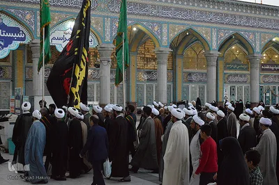 تجدید بیعت طلاب با صاحب الزمان(عج) در مسجد جمکران