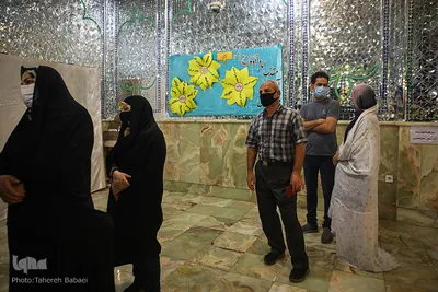 ساعات پایانی انتخابات۱۴۰۰ در حرم امام زاده حسن(ع)
