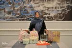 ندا جلیل‌زاده، تولیدکننده انواع کیف و سبد پارچه‌ای، دارای دو سال سابقه کار است. می‌گوید با یک ماه آموزش مناسب و سه میلیون تومان سرمایه می‌توان فعالیت اقتصادی در این رشته را شروع کرد.
نمونه کارهای وی را در صفحه اینستاگرام زیر ببینید: 
neda_handmade._
نمونه کارهای ایشان را میتوانید در صفحه اینستاگرام زیر ببینید :
