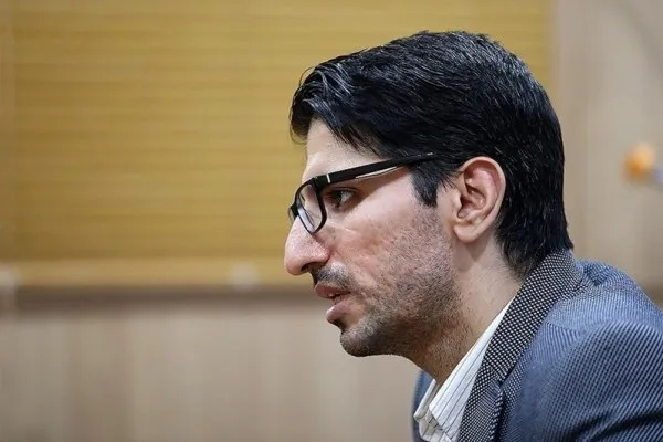 موسیقی مذهبی در فطرت خداجویانه تمامی اقشار رسوخ می‌کند