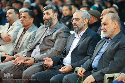 ویژه‌برنامه تحویل سال نو در گلستان شهدای اصفهان