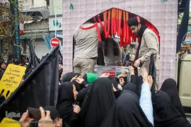 تشییع پیکرهای ۱۲ شهید گمنام در مشهد مقدس