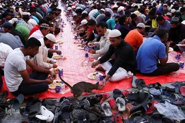 سفره افطاری در ملل مسلمان