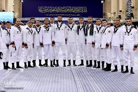 دیدار کارکنان و خانواده‌های ناوگروه ۸۶ ارتش جمهوری اسلامی ایران