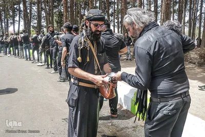 عزاداری و نماز ظهر عاشورا در بیرجند