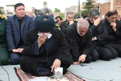 نماز ظهر عاشورا در اردبیل اقامه شد

