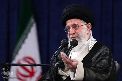 حضرت آیت‌الله خامنه‌ای، رهبر معظم انقلاب اسلامی