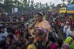 Myanmar arrasa pueblos rohingyas para borrar huellas de crímenes