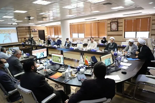 حکومت بر قلب‌ها و نفوذ معنوی از ویژگی‌های بارز امام خمینی(ره) بود