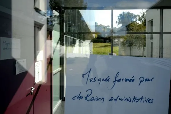 Fransa'da bir cami daha kapatılıyor
