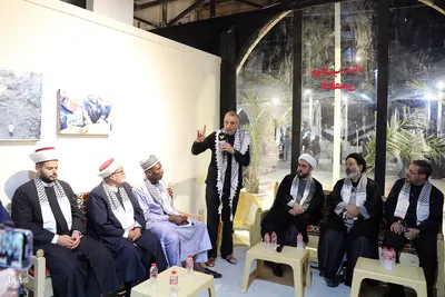 استقبال فلسطینی‌ها از نماینده رهبر انقلاب در موکب الاقصی