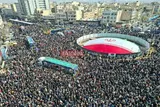 اقیانوس مردم پیکرهای شهدا را تشییع کردند؛ فرماندهان در کنار سربازان